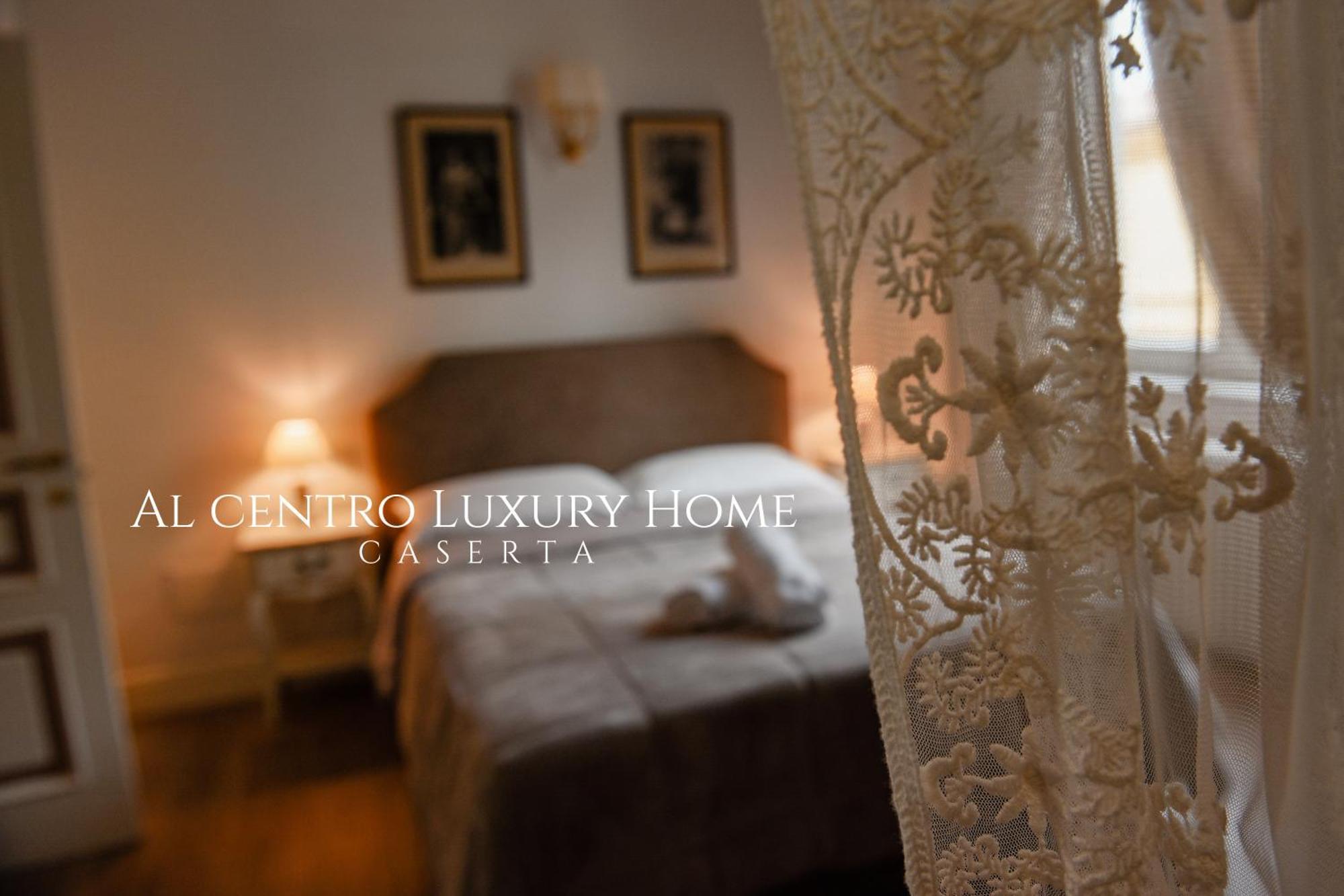 Al Centro Luxury Home กาแซร์ตา ภายนอก รูปภาพ